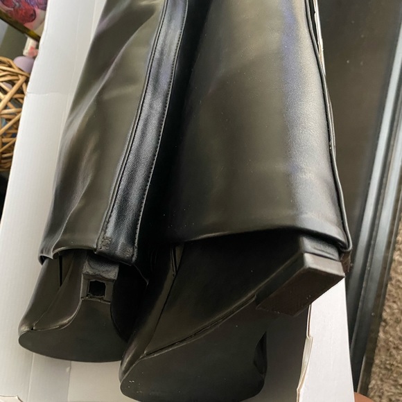 COPY - QAMRA Leather Wedged Heel Boots - Picture 3 of 3